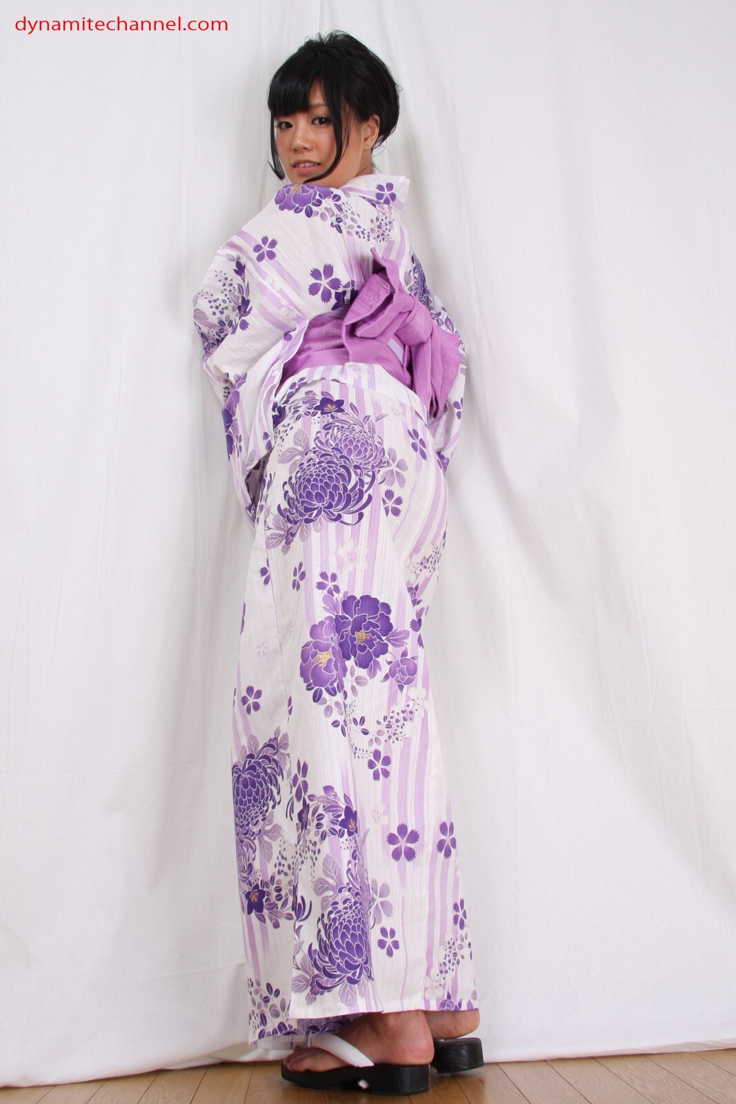 [D-CH] 2012.08.07 『琥珀うた』高清诱惑制服丝袜美女